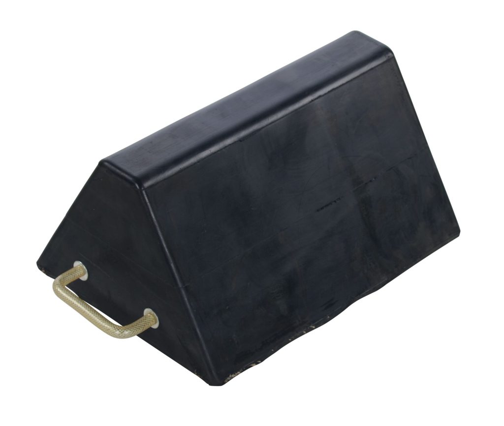 Jumbo Molded Rubber Wheel Chock